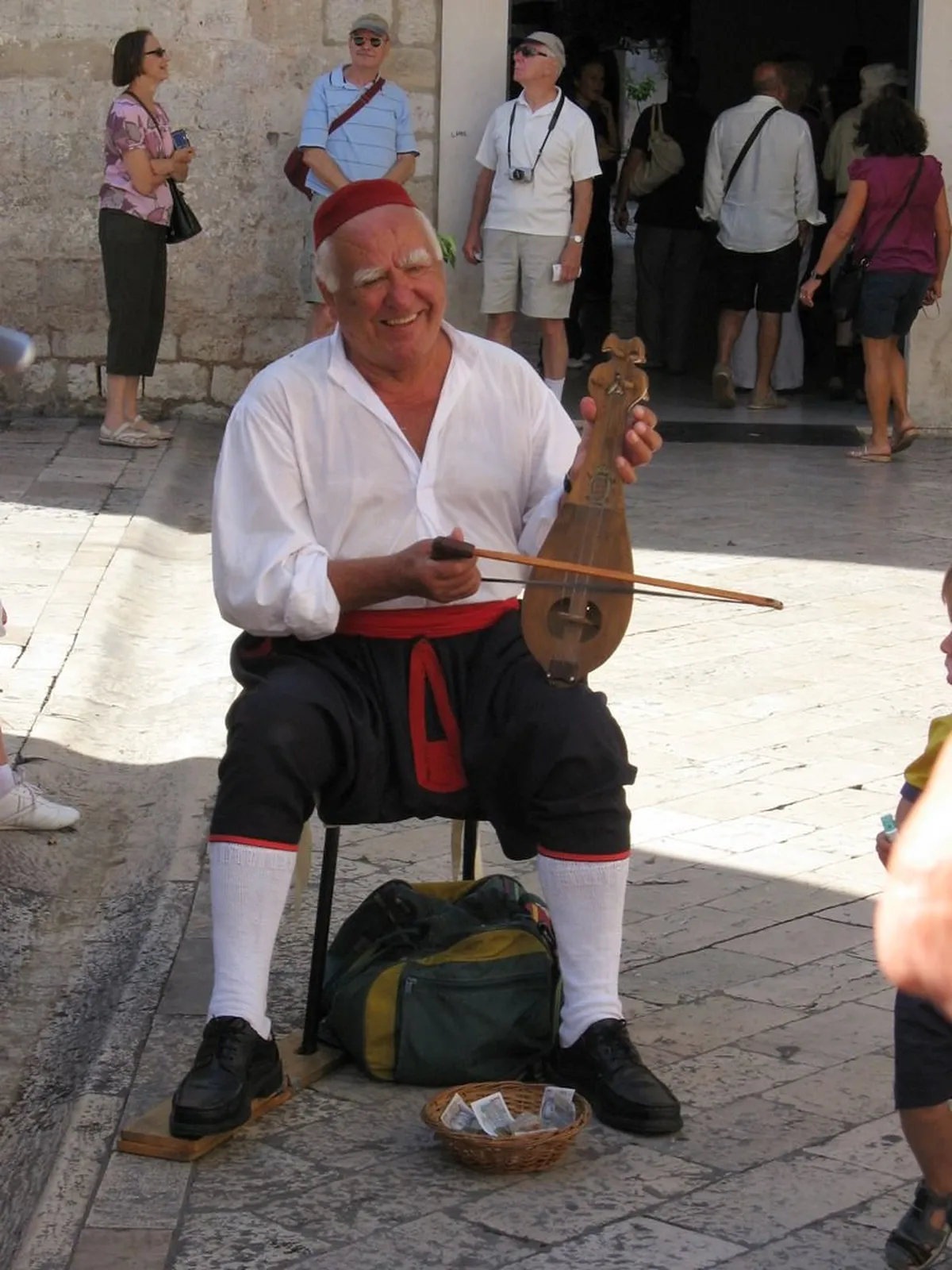 Lirica Instrument Dubrovnik Traditional Music Shows: A Cultural Guide | FEstivation.com